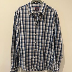 Untuckit Wrinkle-Free Button Down - Medium